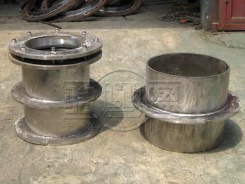 柔性防水他管和<a href=http://www.www.jmsqy.cn target=_blank class=infotextkey>剛性防水套管</a>